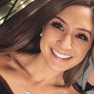 Meet your Posher, Marissa